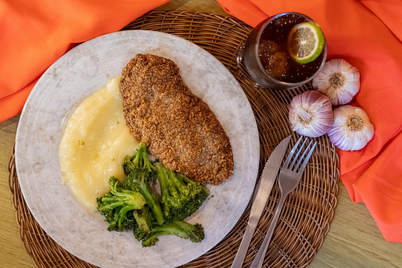 Frango empanado crocante